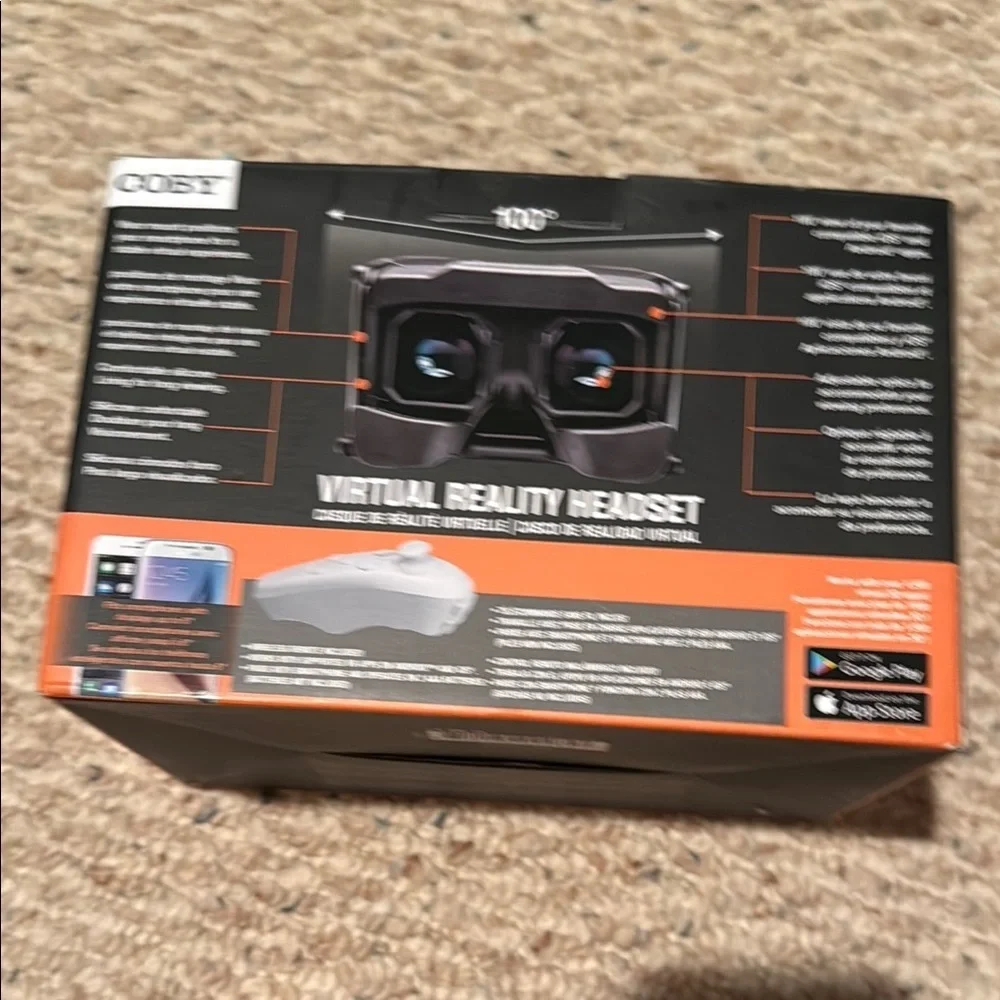 Black Virtual Reality Headset to be used with phone, Brand new in Box -